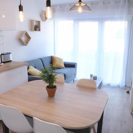 Appart T2 Avec Terrasse, Parking Et Wifi Angoulême Dış mekan fotoğraf