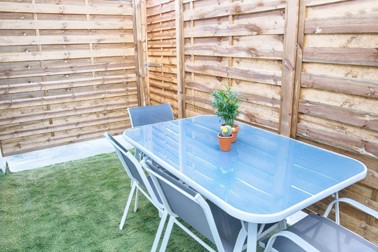 Appart T2 Avec Terrasse, Parking Et Wifi Angoulême Dış mekan fotoğraf